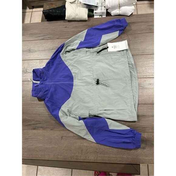 Lululemon Evergreen Anorak Sz 2 - Picture 4 of 7